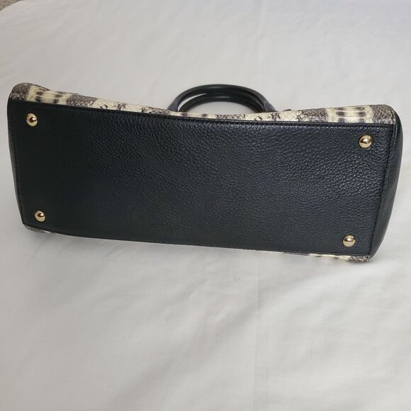 Michael Michael Kors SELMA Black/White Snake Print Leather Tote Bucket Handbag - Picture 10 of 15